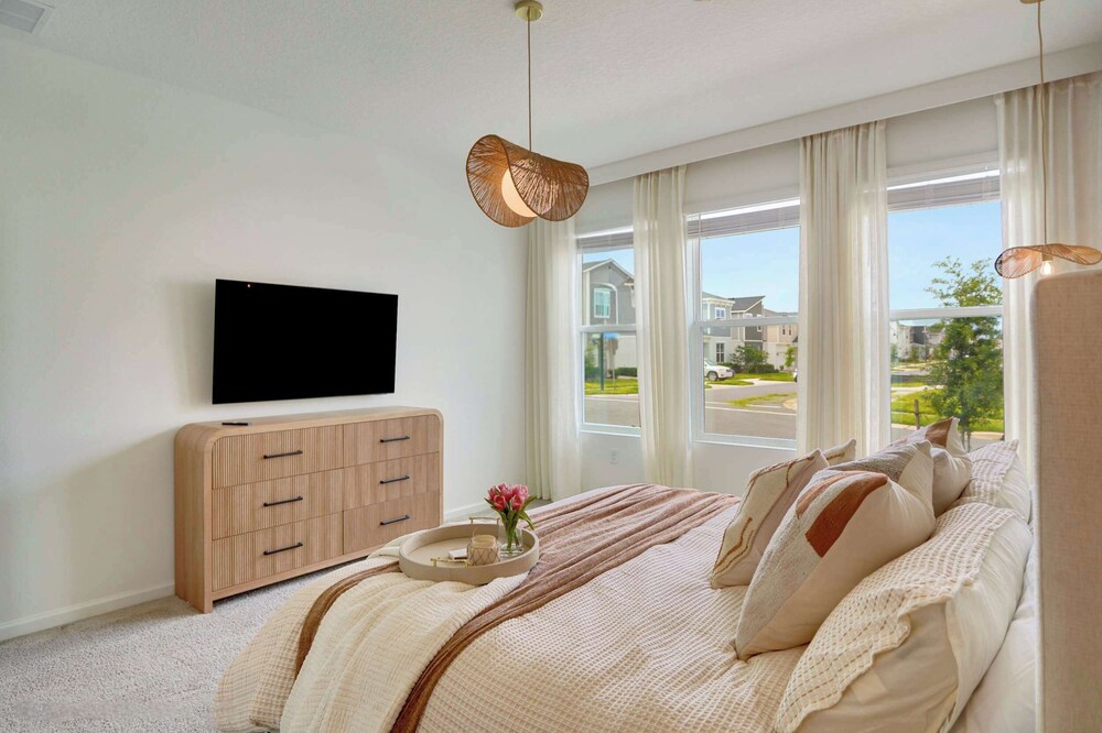 Luxury 7BR Villa, Pool, Spa & Game Room