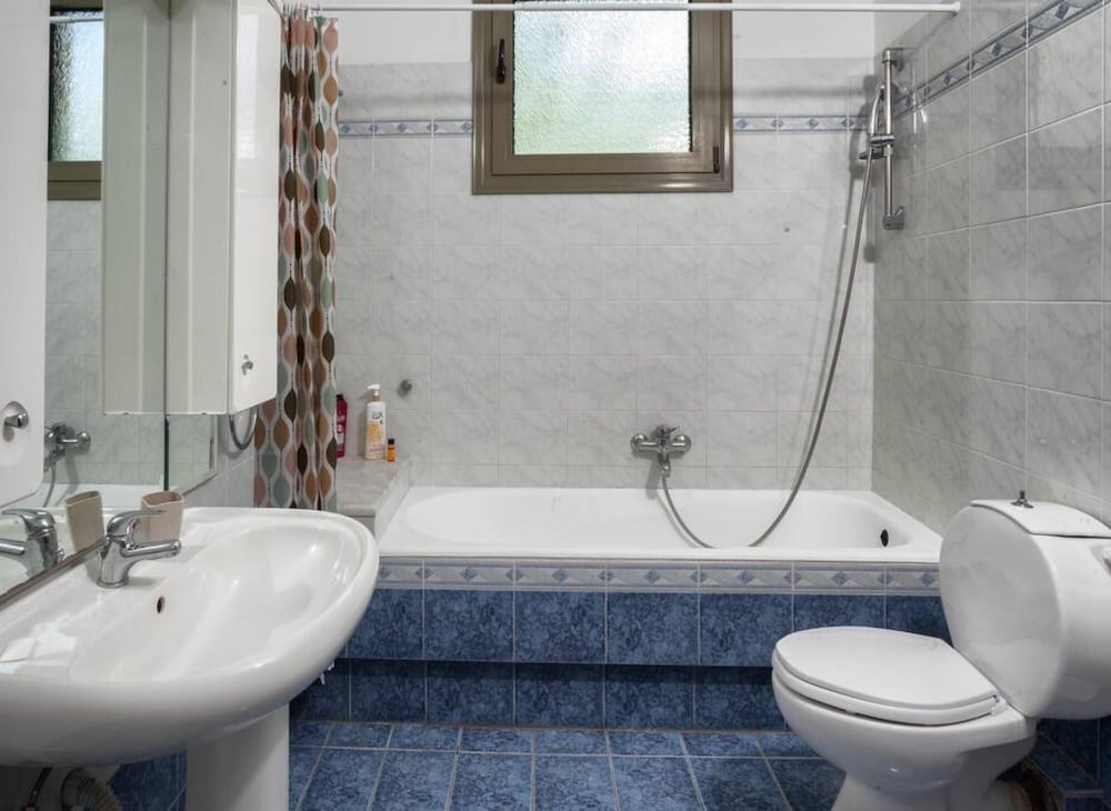 Suburban Flat in Volos