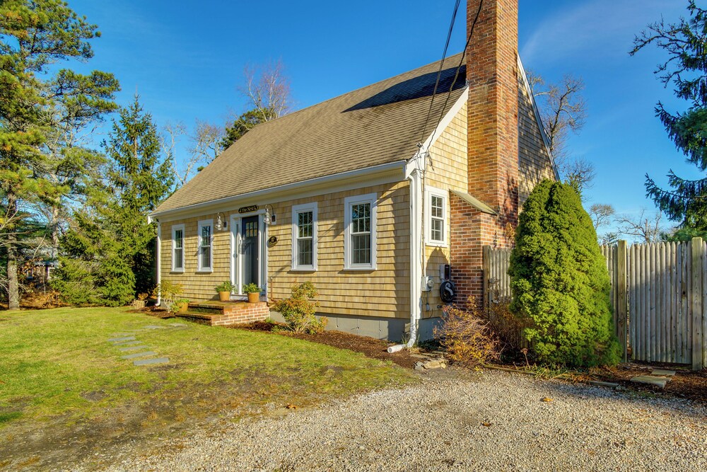 Cape Cod Perfection - Mid-cape Chatham!