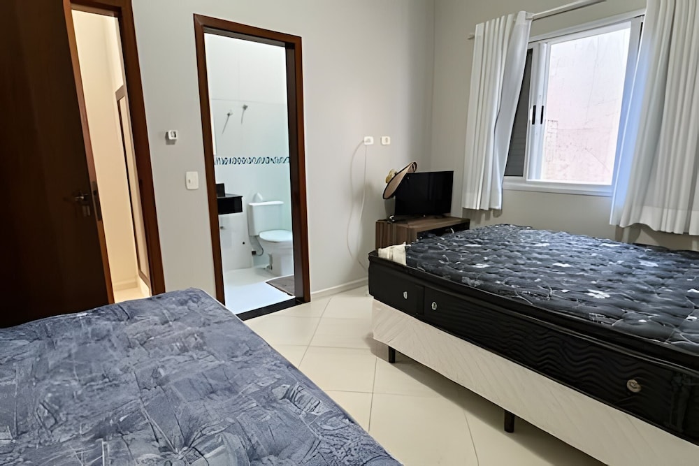 Casa com piscina em Bertioga 1