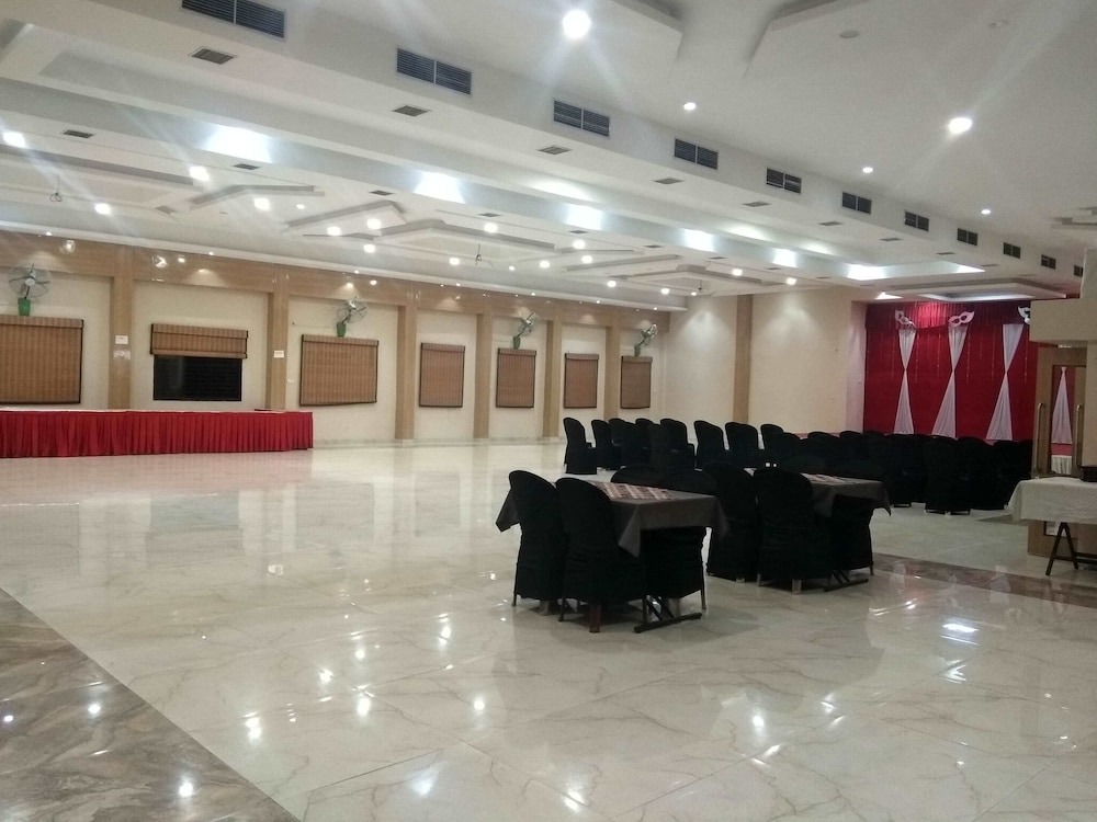 meeting & event spaces