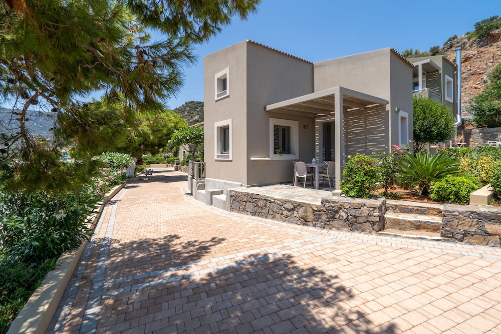 Blue View Villas
