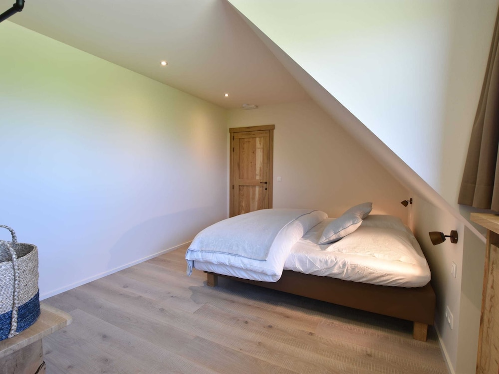 Beautiful Holiday Home With Terrace, Garden view 4