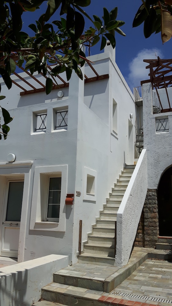 Dionysos Authentic Resort & Village
