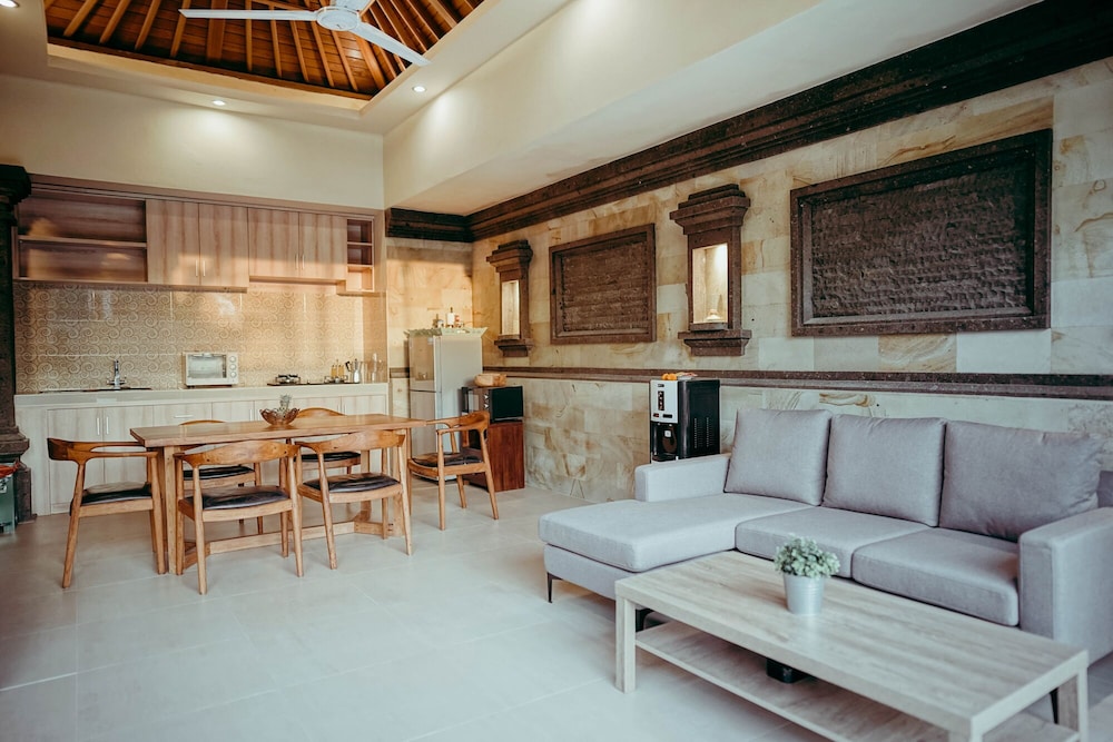 Widi Agung Villa
