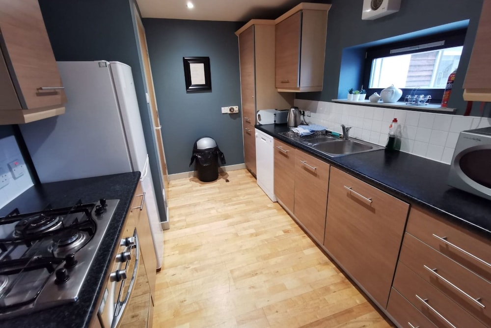 Bright, Modern Apartment - Royal Mile