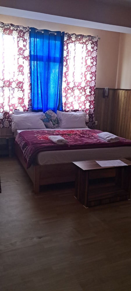 Khi Gha Thang Retreat