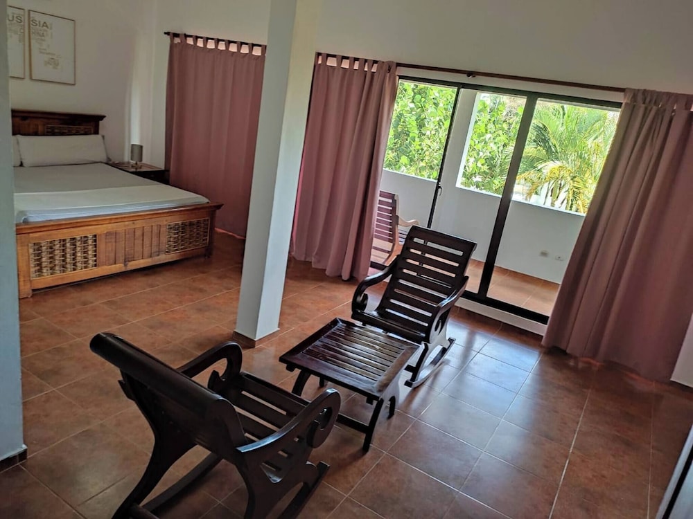 Natural Pool Villa Perfect for Families