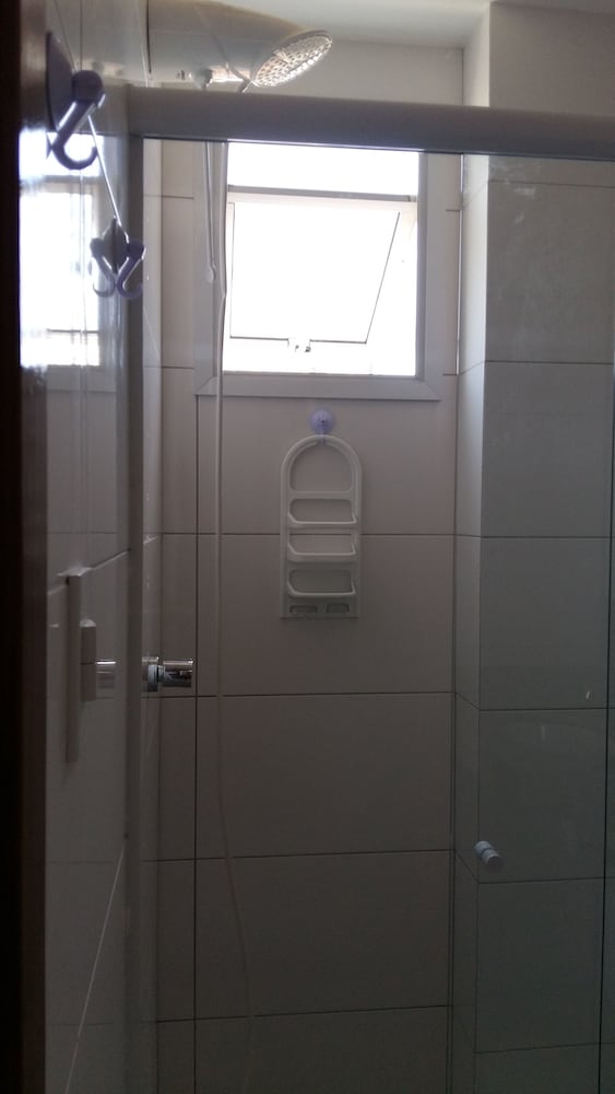 Apto alto padrão com piscina