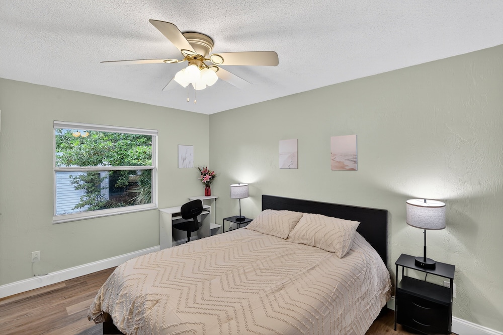 Chelsea Way Getaway Bright 4br Family Retreat 4 Bedroom Home