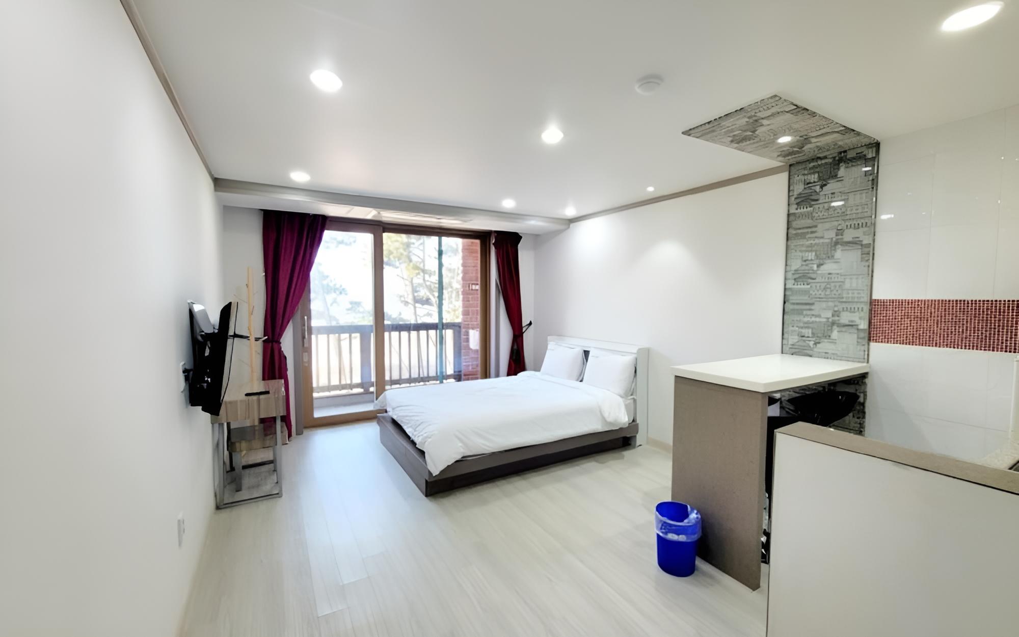 Taean Golden Wave Pension