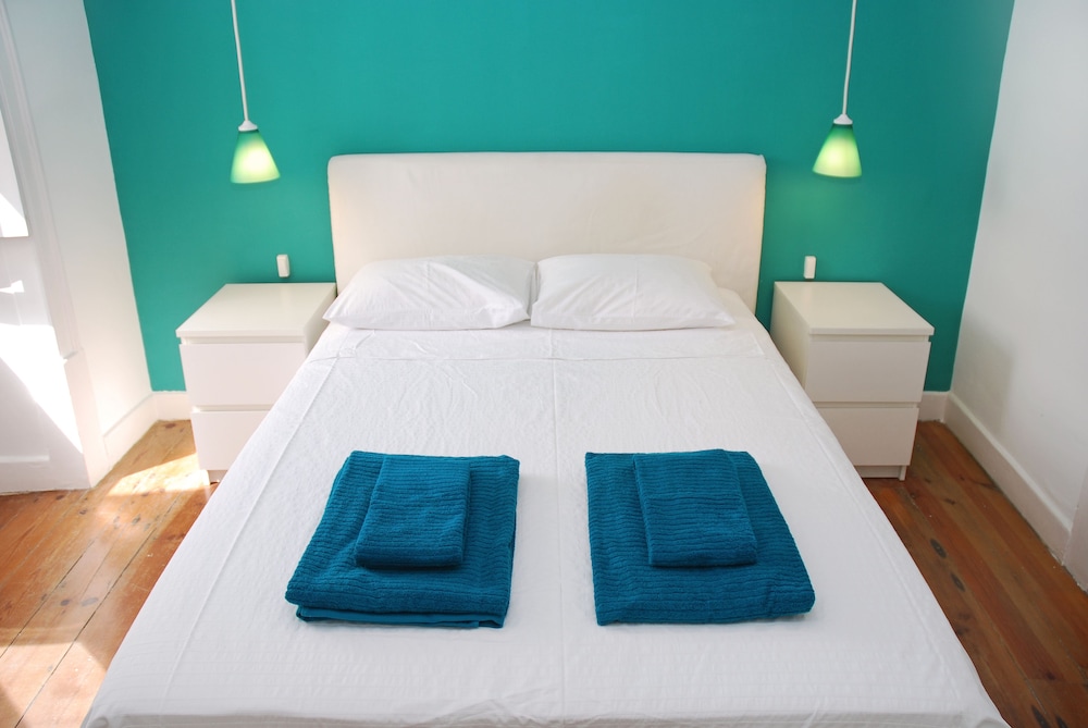 Bairro Alto Apartments by linc