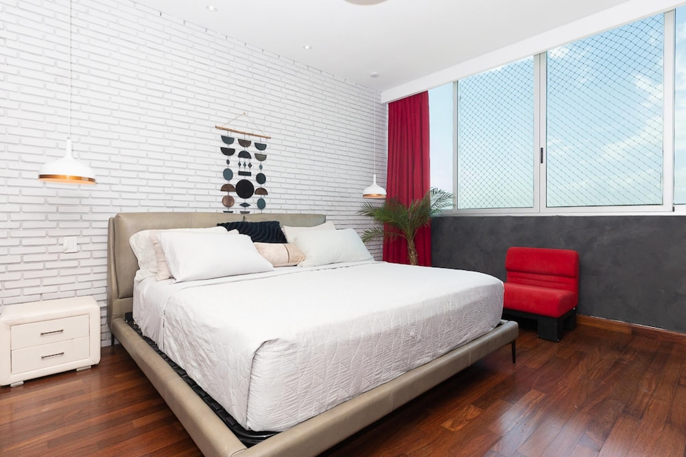 The Acomodo Penthouse Costa del Este