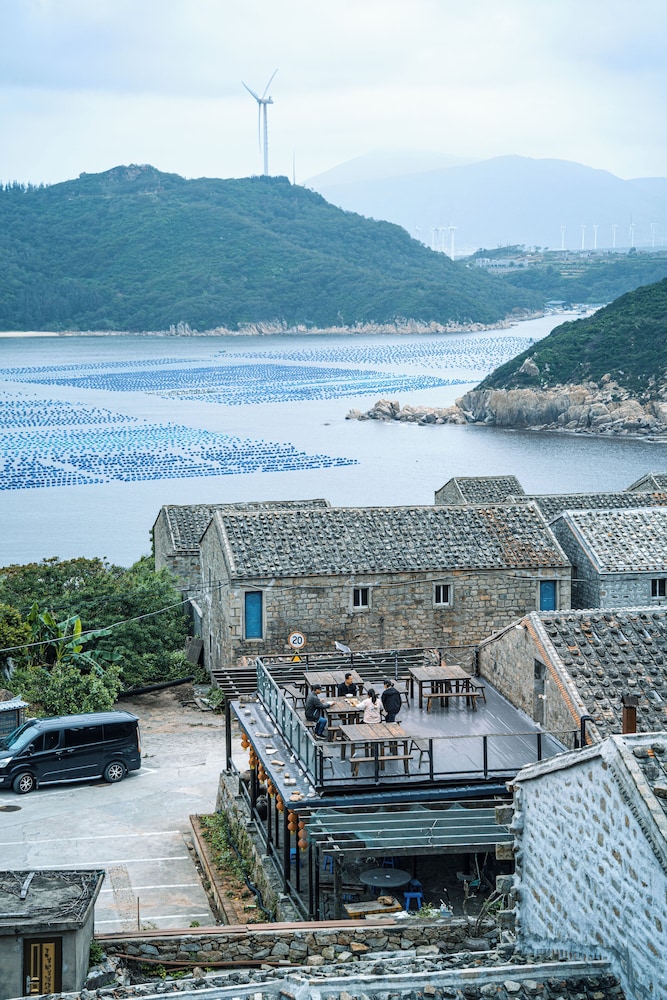 Pingtan Travel Notes Cat Head