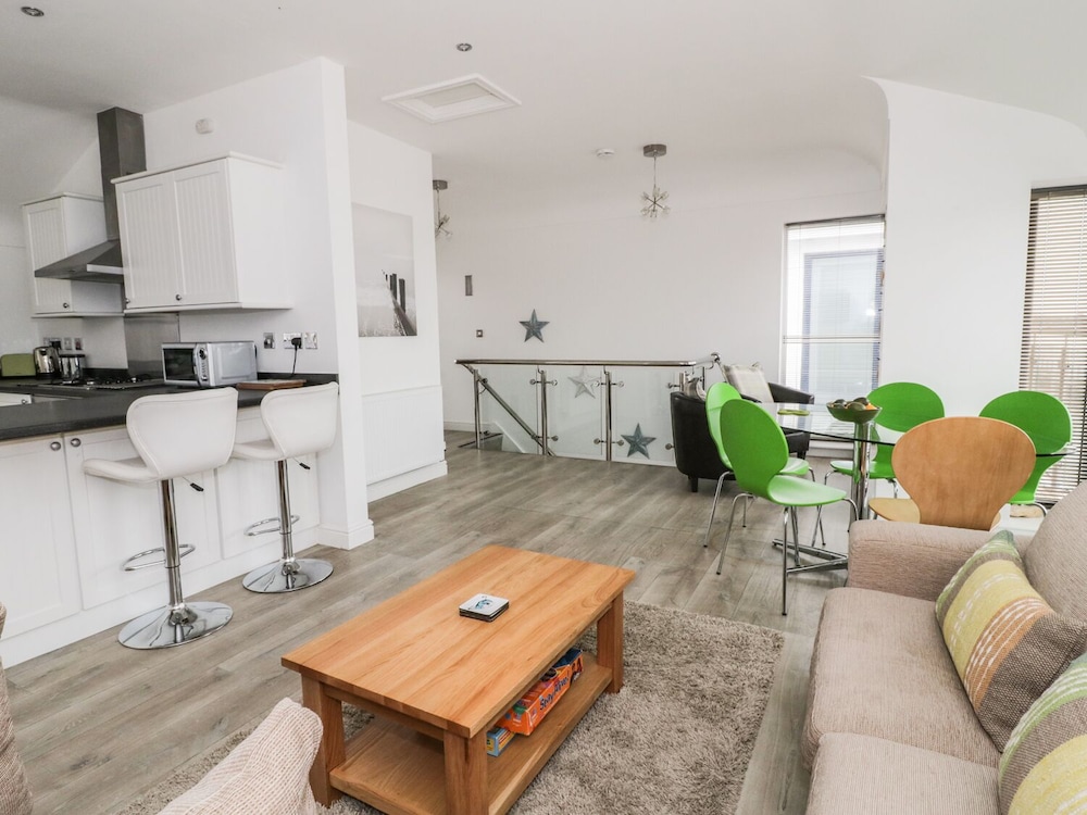 3 Marina View view 5
