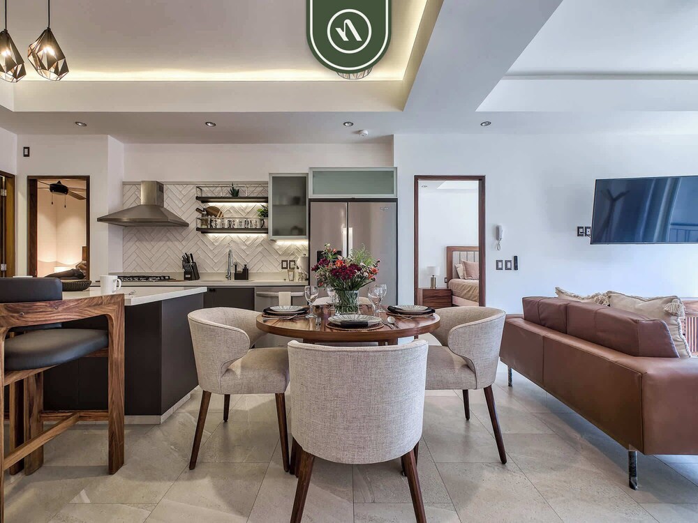 Amazing 2 BR Condo in Versalles - Rooftop Pool