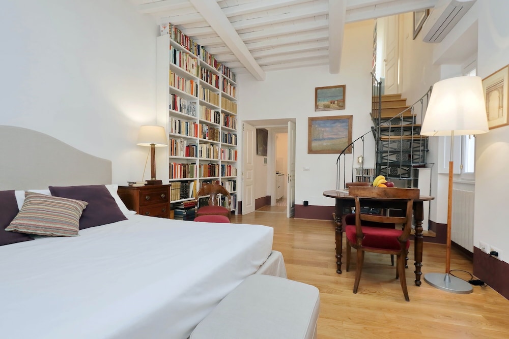 Grillo - WR Apartments