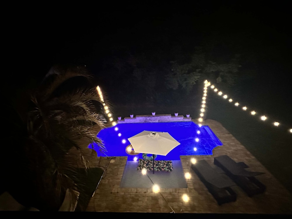 Southern Charm House Min From Shopping Beaches