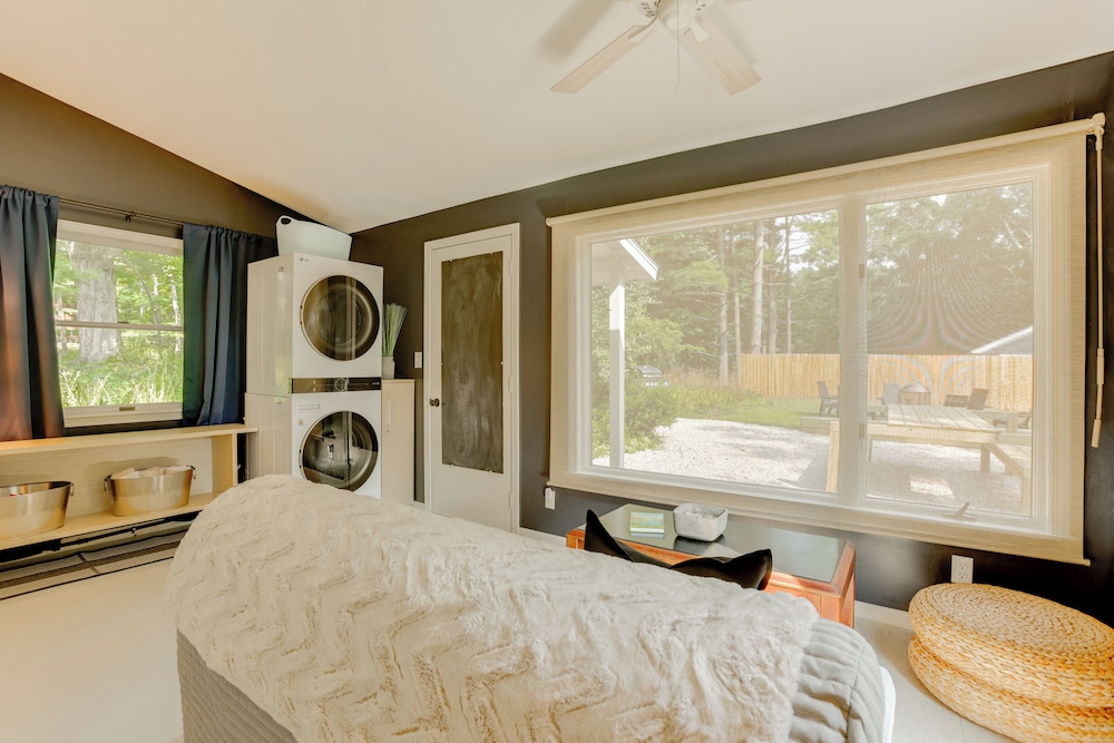 1/2 Mi to Dtwn Frankfort: 'fernhaven' Home w/ Yard