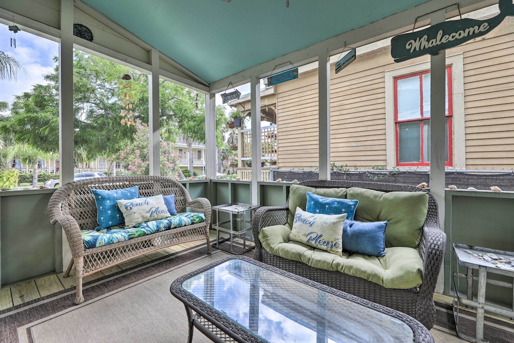Historic Galveston Hideaway, Walk to the Beach!