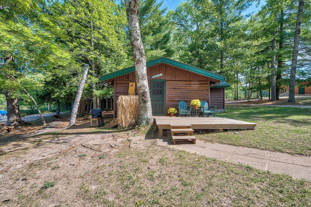 Beach + Game Room Access: Lakefront Levering Cabin