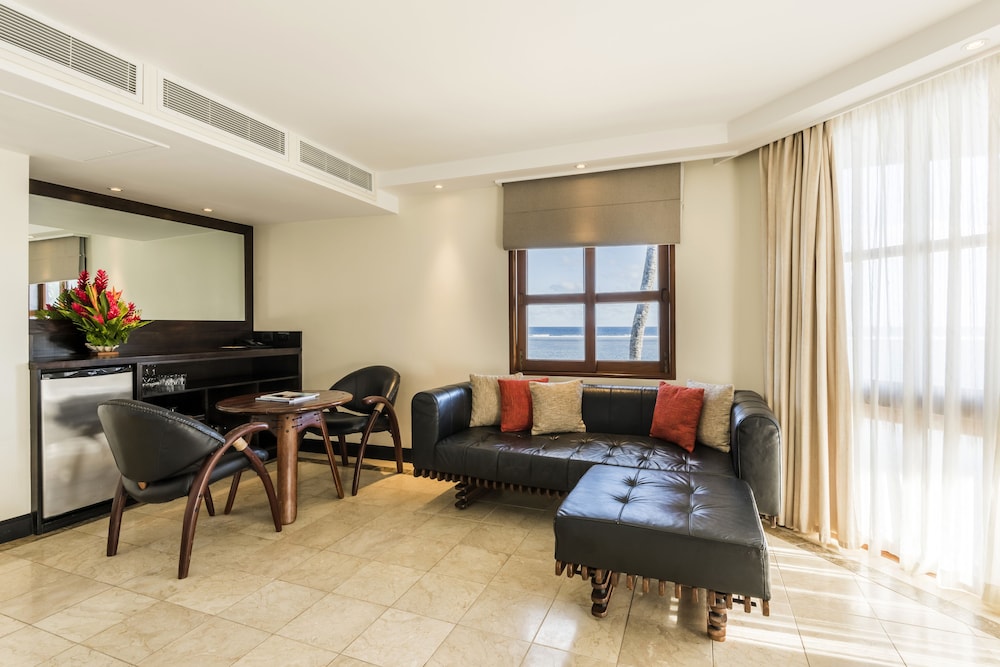 Warwick Fiji - view 16