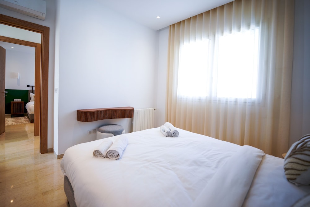 Villa Hermes Seaside and Luxurious