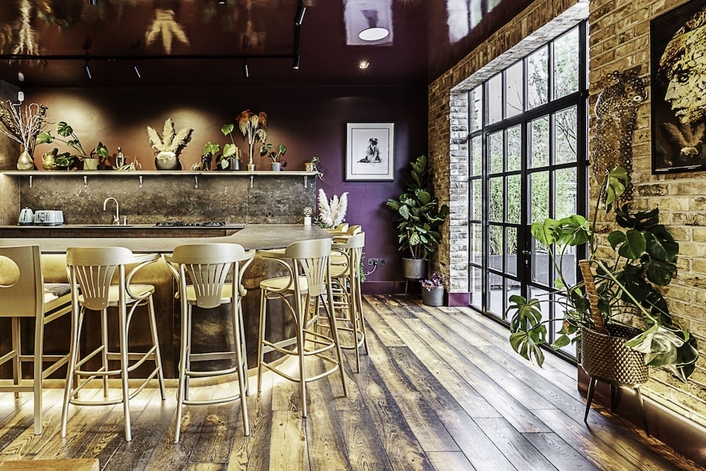 Stunning 5 Bed House in Willesden Green!