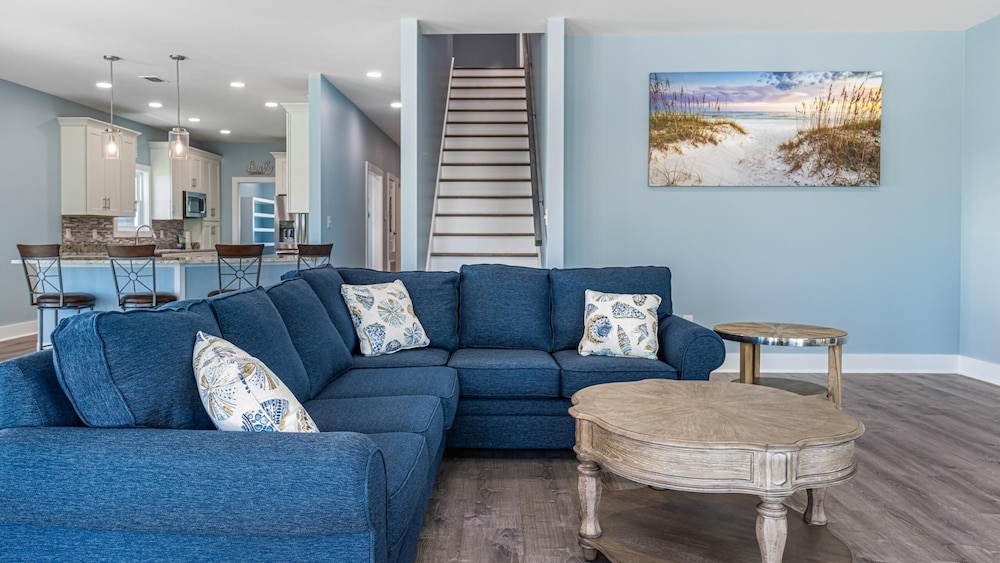 Dreezy's Hideaway by Southern Vacation Rentals