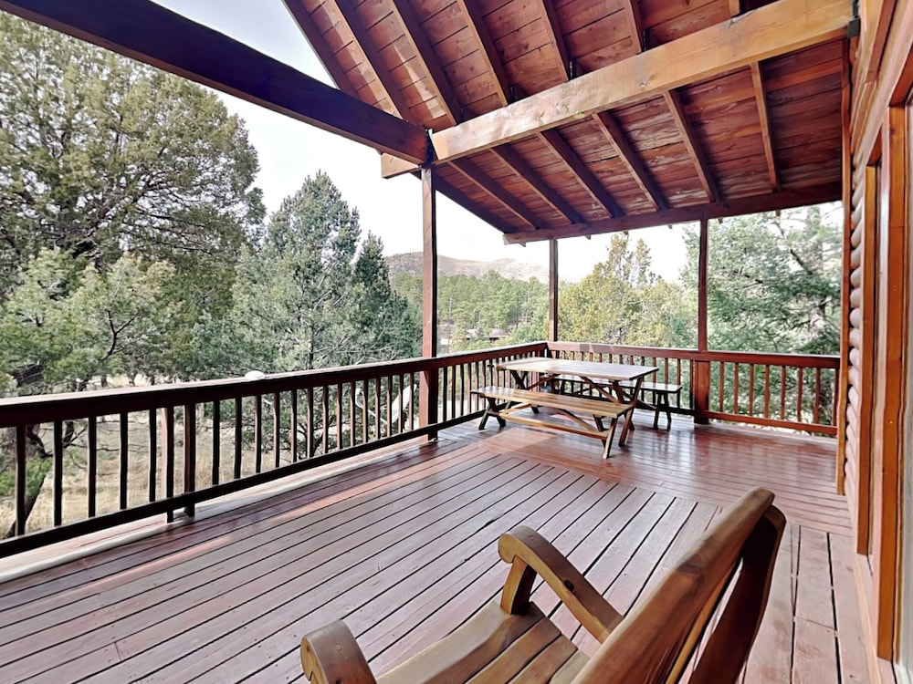 Wine N Pines by Ruidoso Vacation Rentals