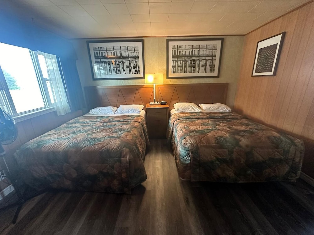 Pine Ridge Motel