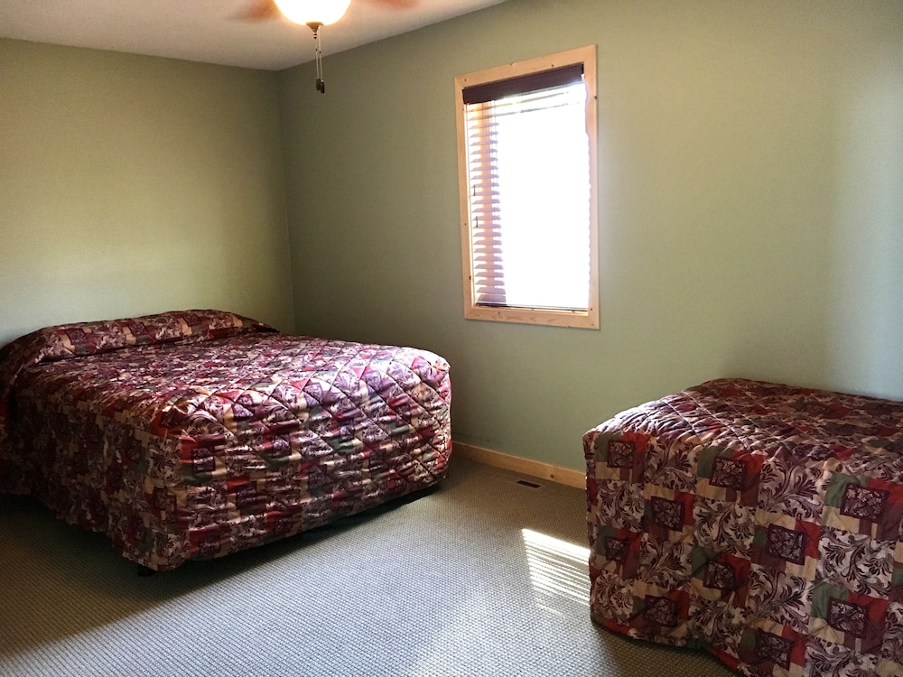 Sportsman's Lodge