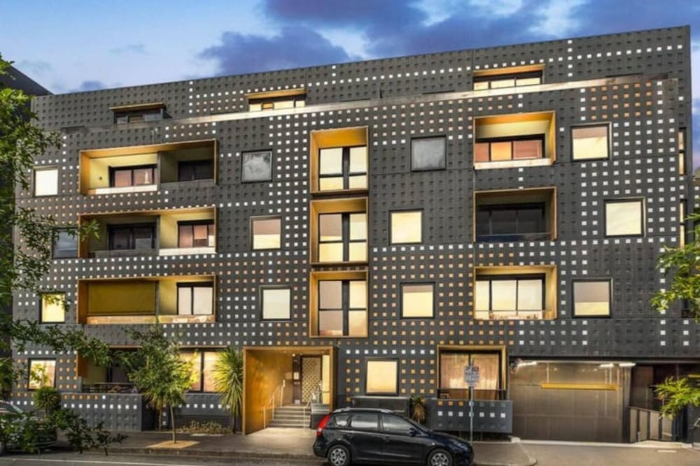Cozy 1bed Unit in Leafy Carlton - 10 Mins From CBD