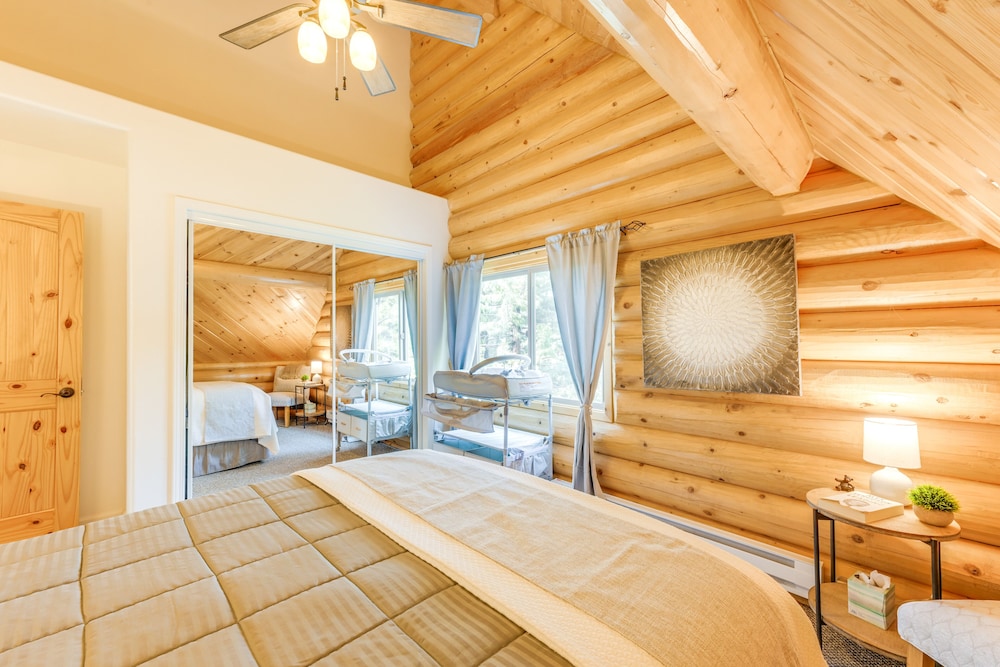Mountain Cabin w/ Hot Tub: 4 Mi to Shaver Lake! view 5