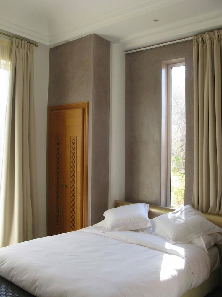Palais Rim Marrakech – Grande Villa de Vacances avec Piscine et Jardin