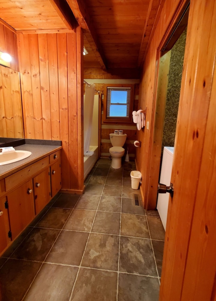 Private yet walking distance to downtown