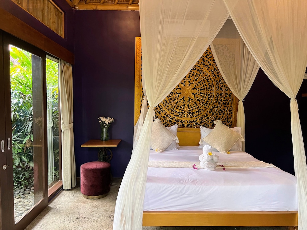 Joyously Raw Villas
