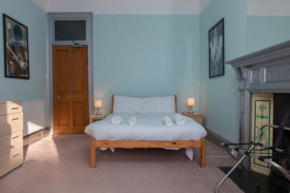 Stylish 3 Bedroom Apartment