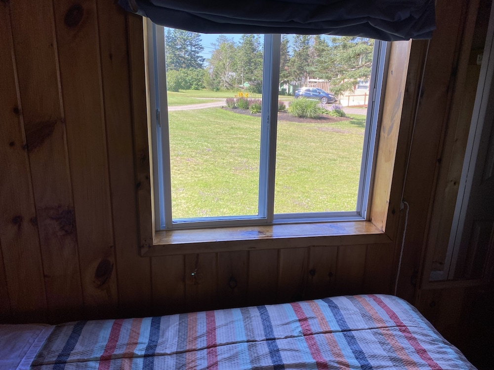Parkside Cottages and Suites