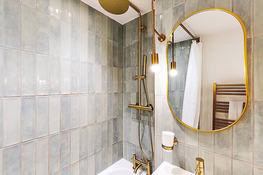 Stylish Islington Garden Flat Sleeps Four