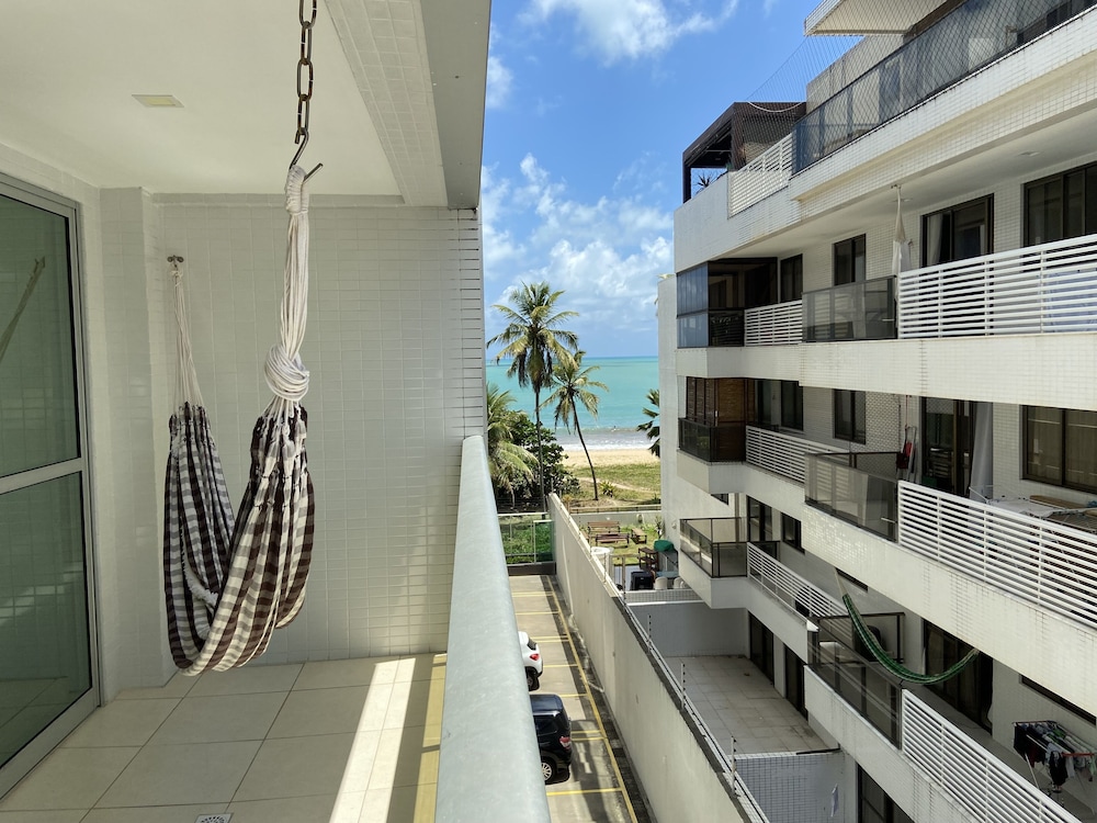 BELA HOSPEDAGEM - PÉ NA AREIA NO BESSA view 4