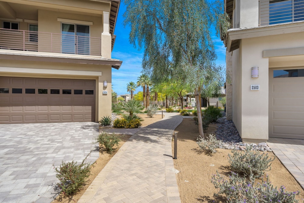 A Luxurious Oasis Experience in Desert Palm