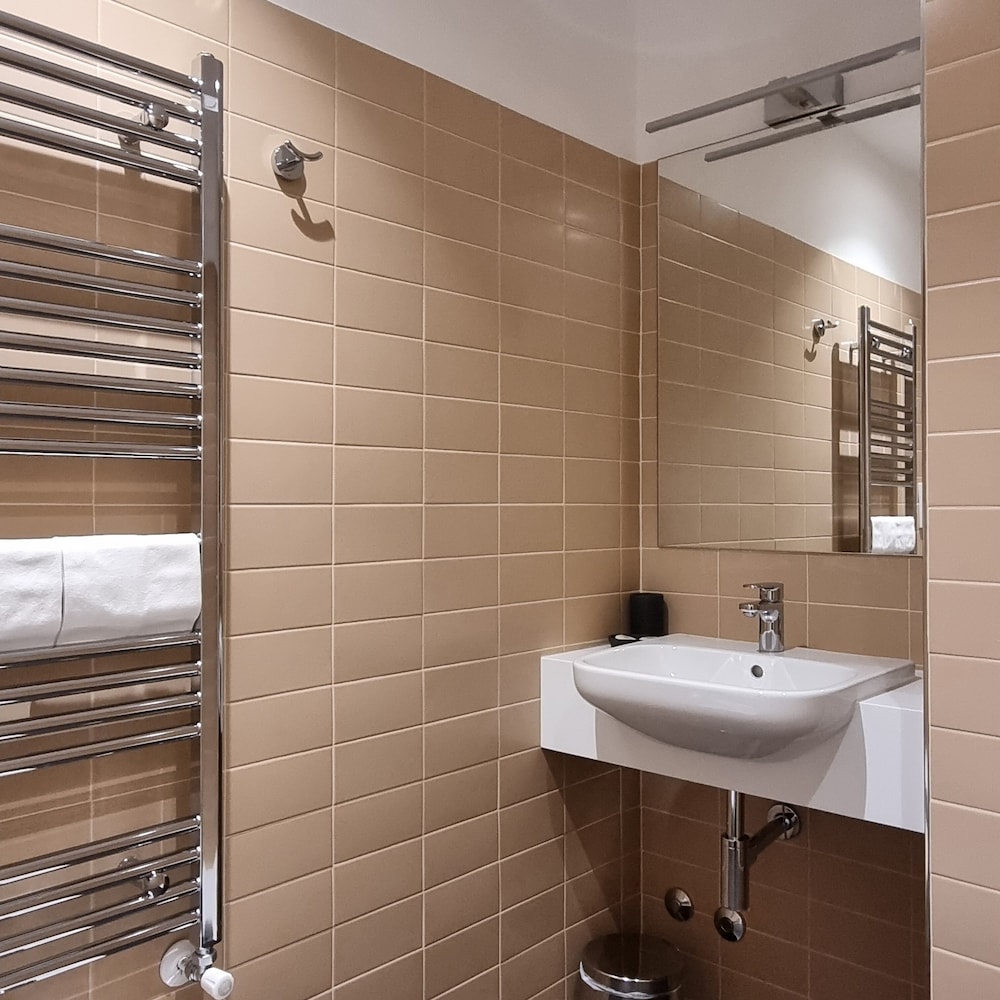 Portica Homes Assisi