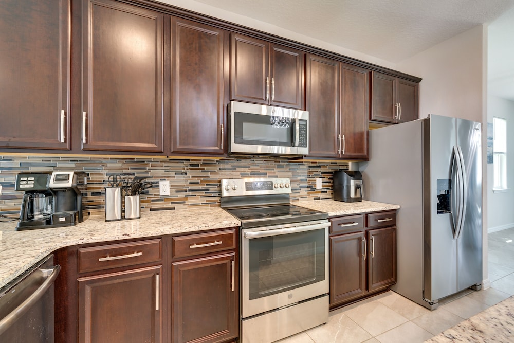 Spacious Davenport Home ~ 10 Mi to Disney World! view 5
