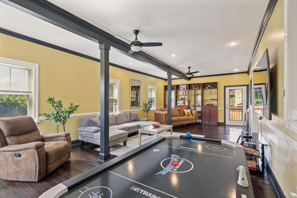 Charming Victorian Home With Porch & Large Yard 7 Bedroom Home