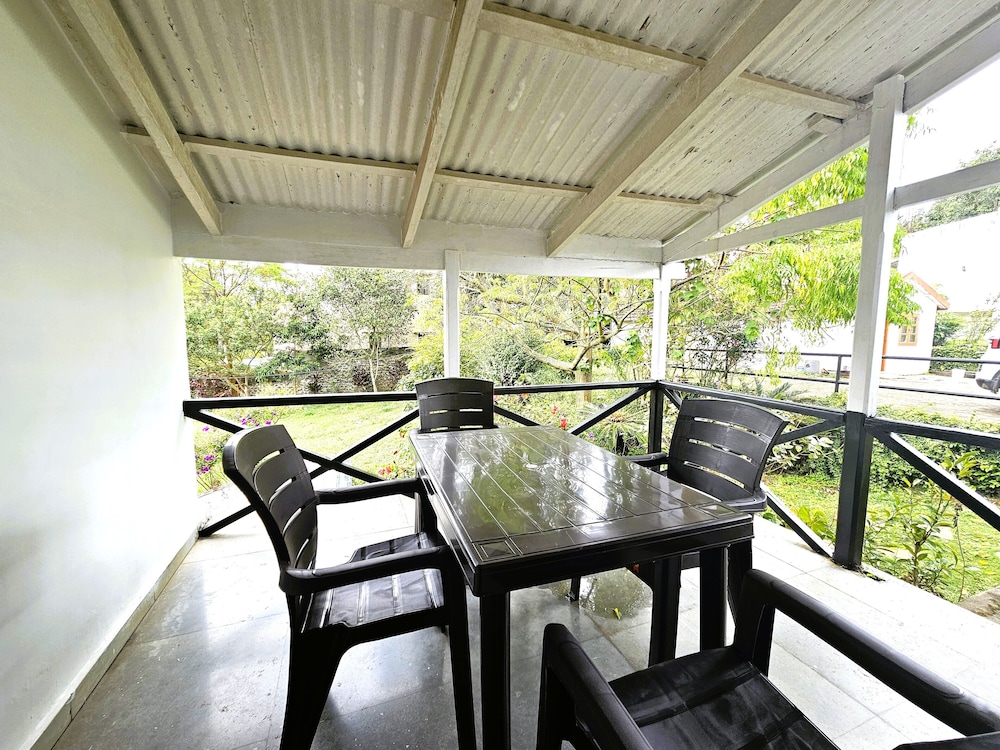 iSTAYS The Colonial Villa Yercaud