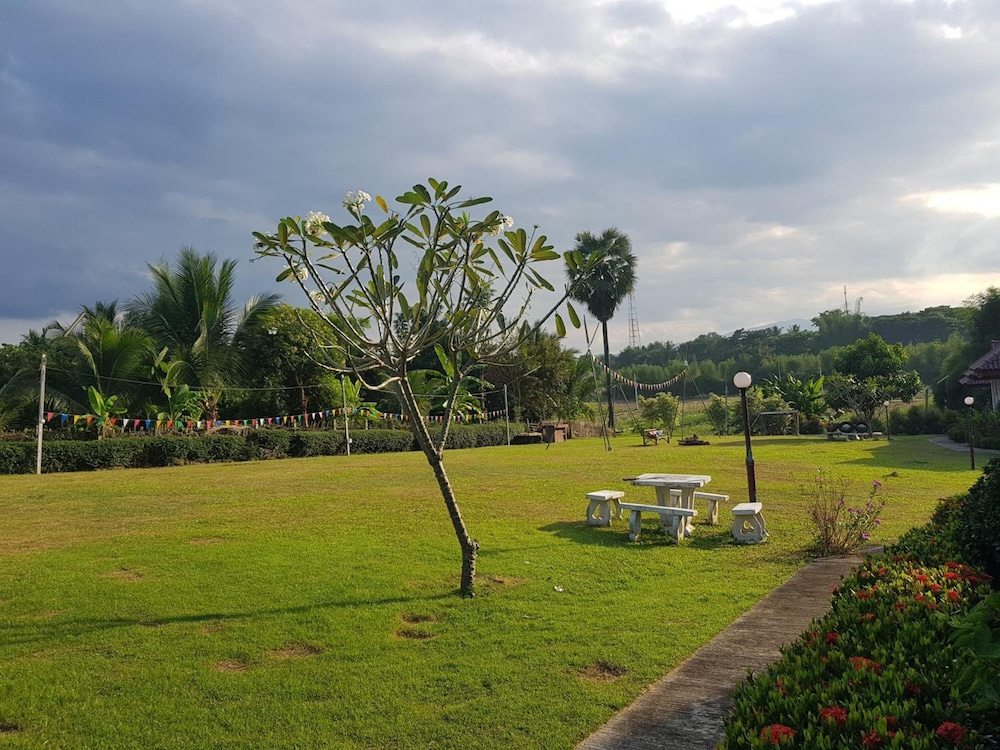Mae Klang Banyen Hill