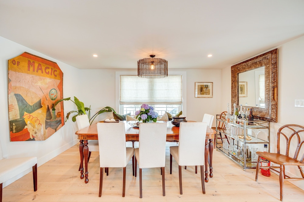 Walk to Beach: Luxe Home w/ Fire Pit in Rowayton!