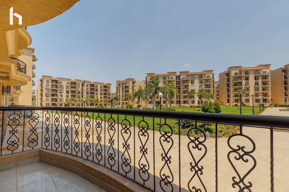 Family stay Apartment in Rehab city