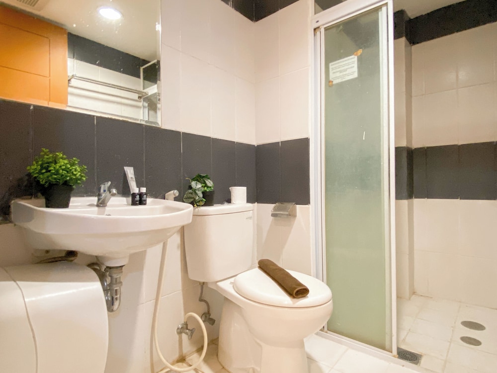 2Br Near Mall At Cinere Bellevue Suites Apartment